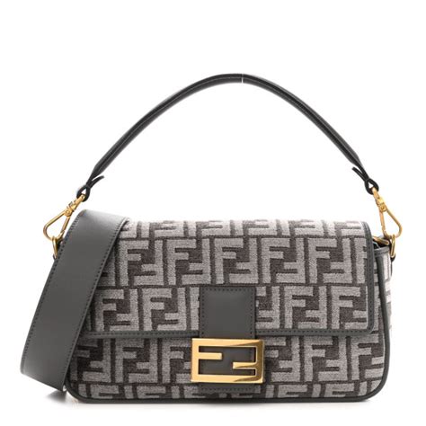 fendi zucca sac plat vestiaire|fendi chenille bag.